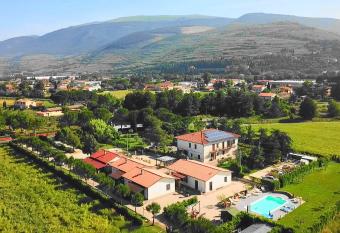 Residence Terra Dei Santi Country House allows 18 year olds to book a room