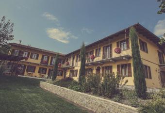 Casa Ressia has Balcony rooms