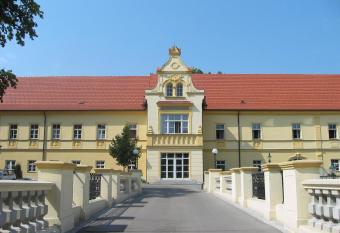 Junges Hotel Tulln allows 18 year olds to book a room