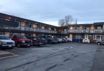 All Seasons Motel allows 18 year olds to book a room