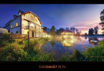 Borovansky mlyn has Balcony rooms