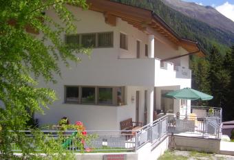 Apart Raphael has Balcony rooms