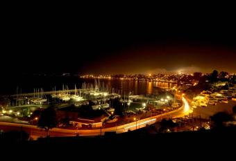 Hermoso departamento con incre  ble vista! allows 18 year olds to book a room