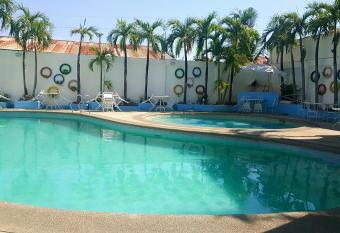 The Palacio de Laoag has Balcony rooms