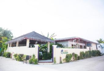 Silk Retreats Thulusdhoo Guest House allows 18 year olds to book a room
