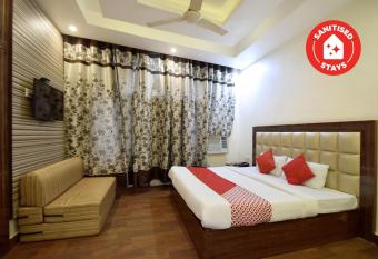 Hotel Maa Residency allows 18 year olds to book a room