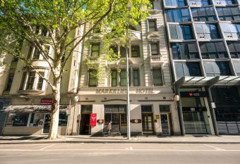 YHA Melbourne Central allows 18 year olds to book a room