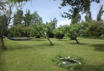 La Vie En Rose has Balcony rooms