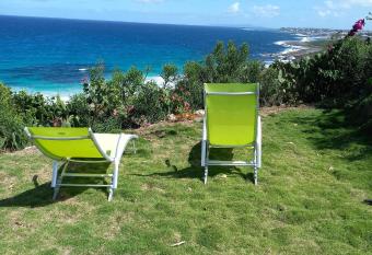 La Marine allows 18 year olds to book a room