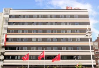 ibis Leiden Centre allows 18 year olds to book a room