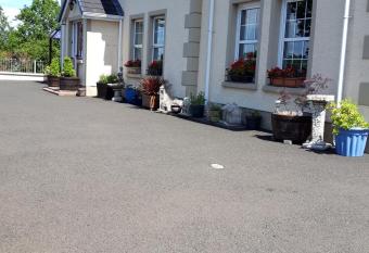 Lurig View B&B has Balcony rooms