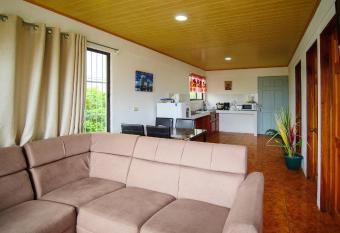 Casa Cattleya - Monteverde, Costa Rica has Balcony rooms