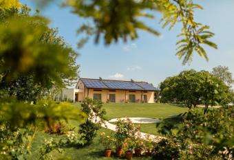Agriturismo Casa Fiorindo has Balcony rooms