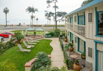 Cabrillo Inn at the Beach allows 18 year olds to book a room