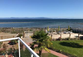 Buena Vista by the Sea has Balcony rooms