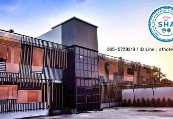 S1 City Hotel Buriram has Balcony rooms