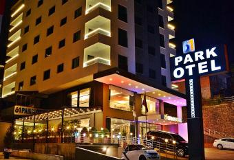 61 Park Hotel allows 18 year olds to book a room