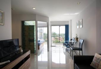 Mosaic CondominiumA62M by malai has Balcony rooms