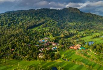 Amritara Ambatty Greens Resort has Balcony rooms