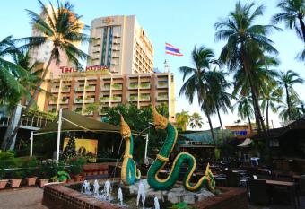 Kosa Hotel & Wellness Center -SHA Certified has Balcony rooms