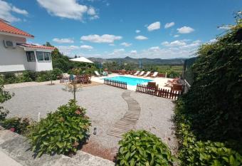 Quinta do Sol has Balcony rooms