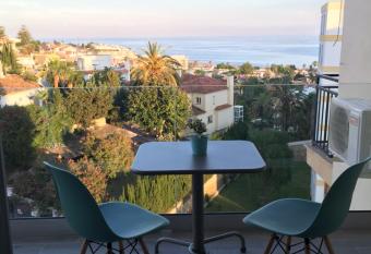 Sunny Apartments has Balcony rooms