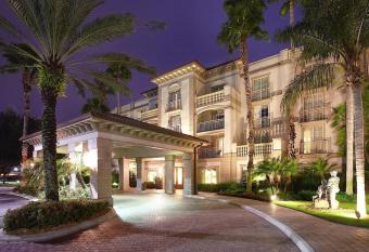 Trianon Bonita Bay Hotel has Balcony rooms
