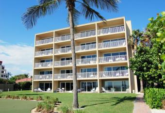 Turtle Crawl Inn - Longboat Key has Balcony rooms