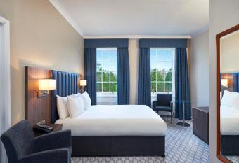 Avisford Park Hotel allows 18 year olds to book a room