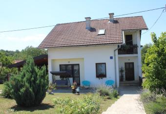 Studio Apartment Ivona & Tin has Balcony rooms