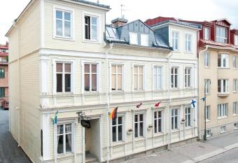 Pensionat Svea allows 18 year olds to book a room