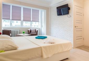                                                                8   has Balcony rooms