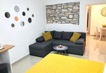 Apartments Eni & Dani has Balcony rooms