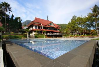 Kusuma Agrowisata Resort & Convention has Balcony rooms