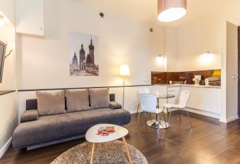 Apartamenty D  uga 27 has Balcony rooms