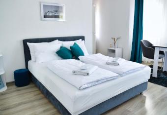 Guesthouse Marivo has Balcony rooms