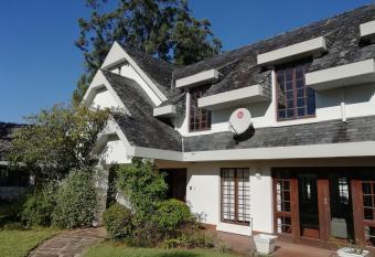 Stay @ Flamingo Road has Balcony rooms