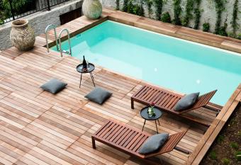 Stella Sky has Balcony rooms