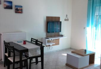 Retas apartment has Balcony rooms