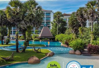 Naithonburi Beach Resort - SHA Extra Plus has Balcony rooms