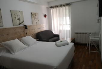 Hostal Carbonara allows 18 year olds to book a room