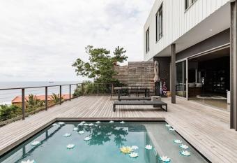 Maison De Plage has Balcony rooms