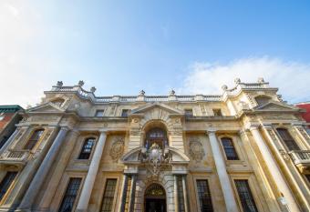 St Giles House Hotel has Balcony rooms