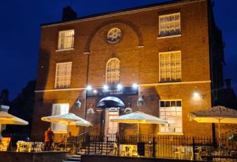 Rothwell House Hotel allows 18 year olds to book a room