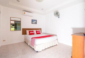 OYO 325 Naiyang Cottage allows 18 year olds to book a room