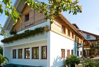 Landgasthof Lusenblick has Balcony rooms