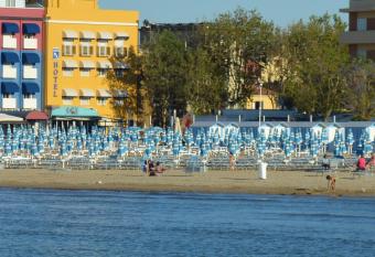 Hotel Amelia has Balcony rooms