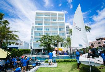 Worita Cove Hotel has Balcony rooms