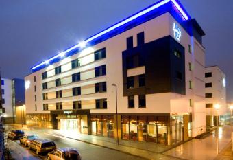 Leonardo Hotel Brighton - Formerly Jurys Inn allows 18 year olds to book a room