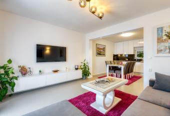 Apartment Sea bass Neretva has Balcony rooms